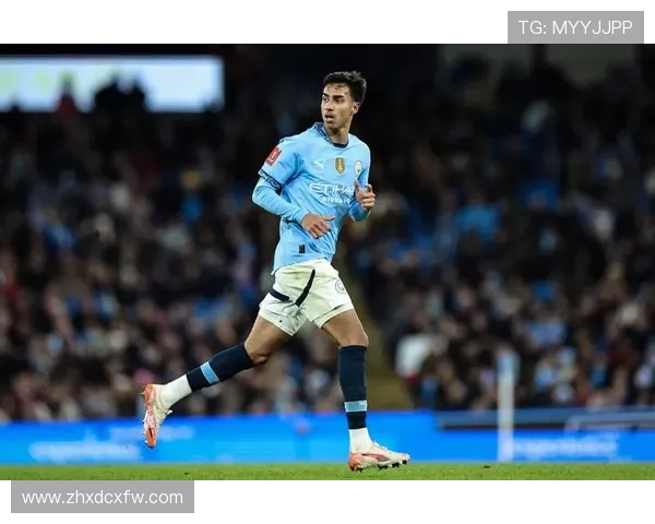 雷斯回曼城难首发第五中卫竞争